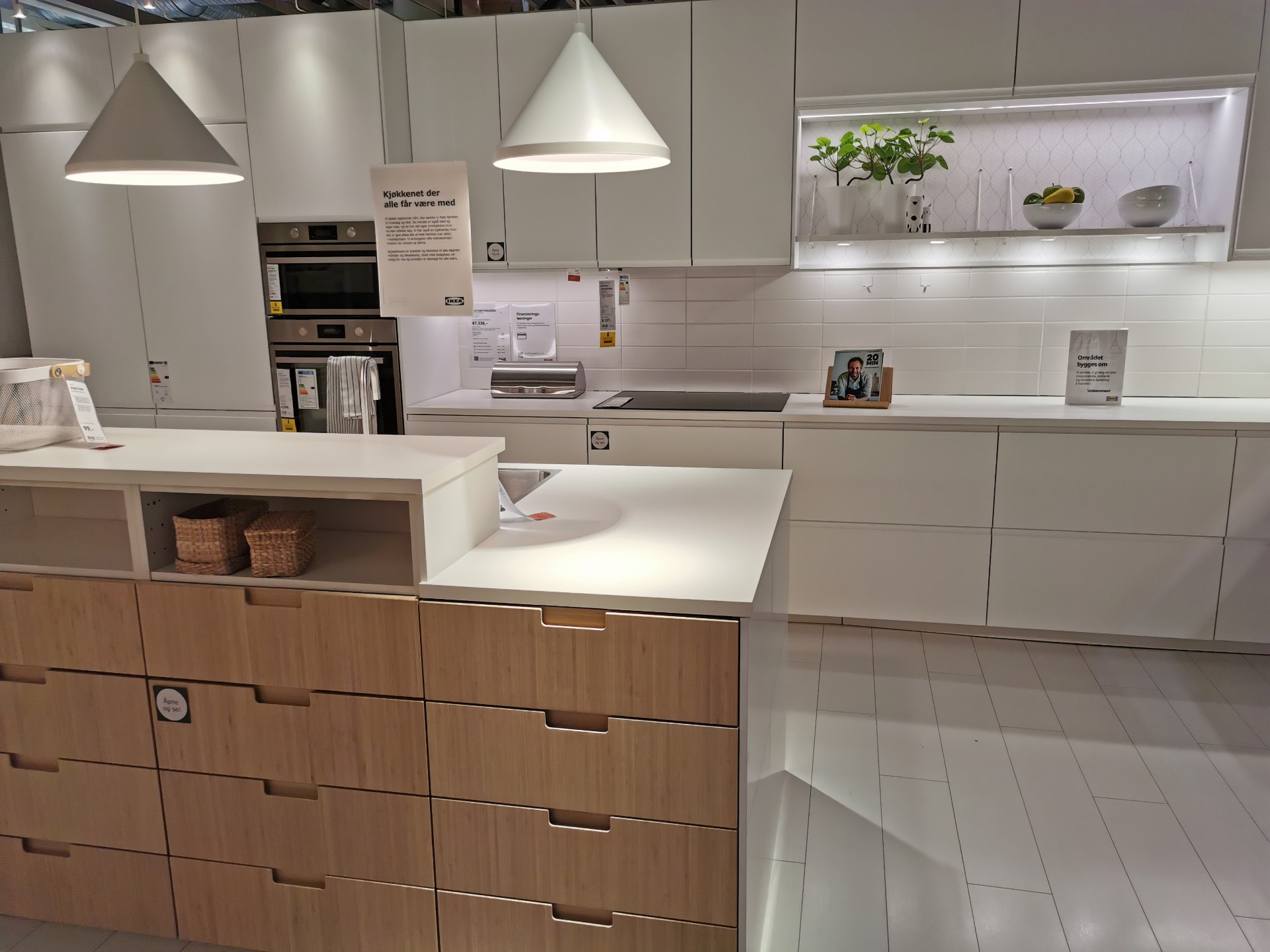 Sleek and Natural The FRÖJERED and VOXTORP Kitchen from IKEA